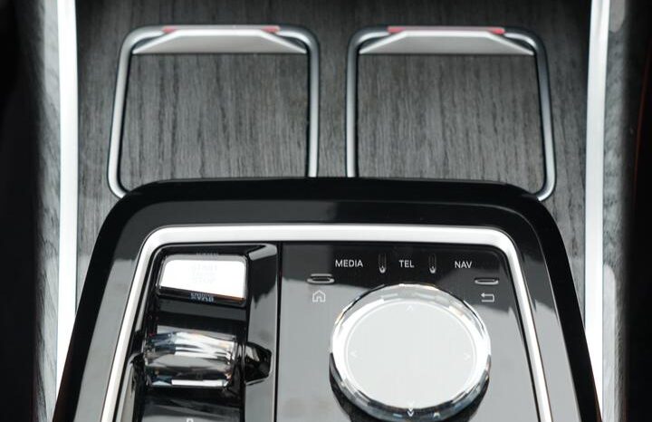BMW 760I 2024 GCC full