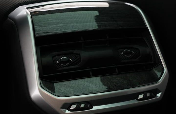 BMW 740I 2026 GCC full
