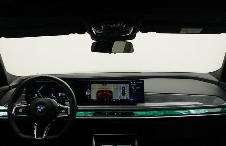 BMW 740I 2026 GCC full