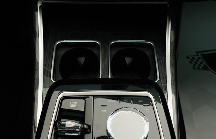 BMW 740I 2026 GCC full