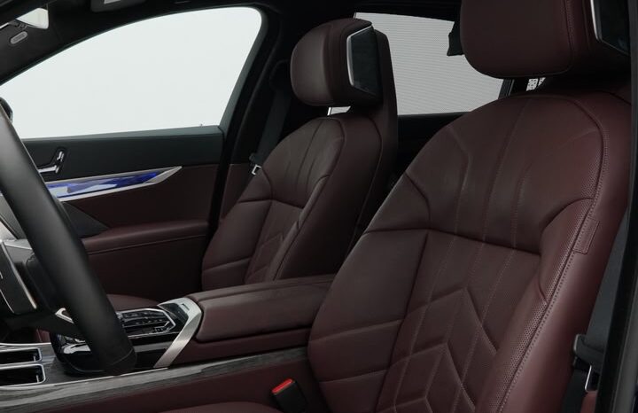 BMW 740I 2026 GCC full