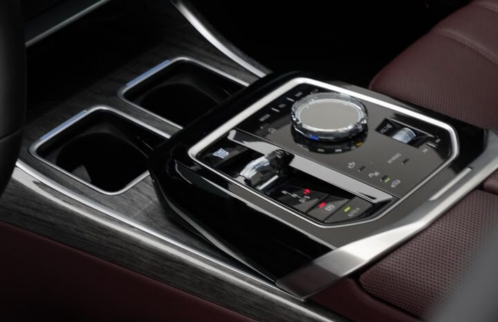 BMW 740I 2026 GCC full