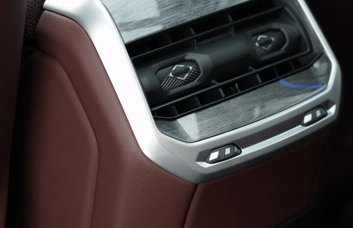 BMW 740I 2026 GCC full