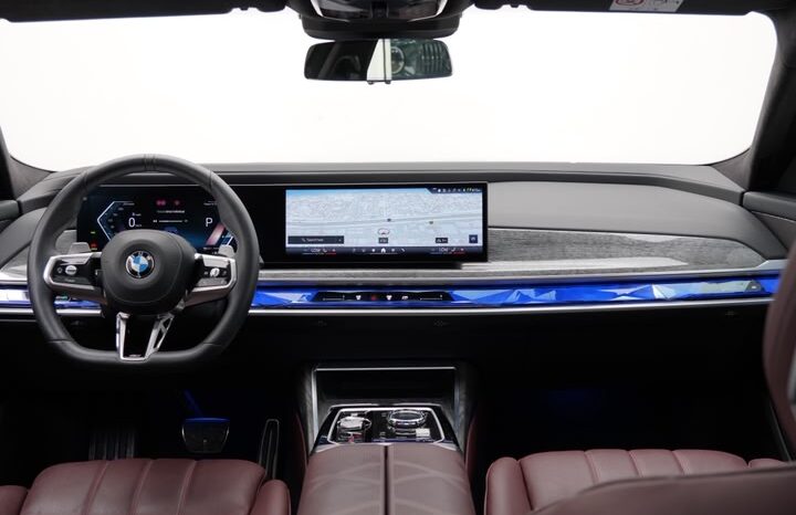 BMW 740I 2026 GCC full