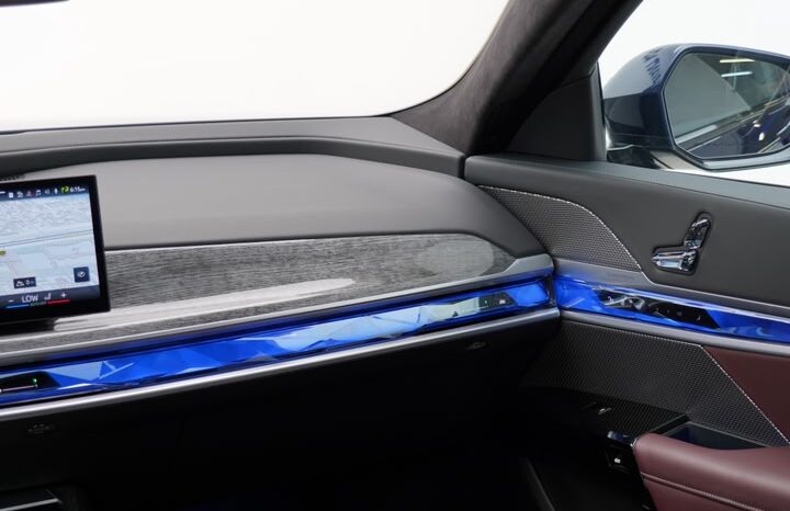 BMW 740I 2026 GCC full