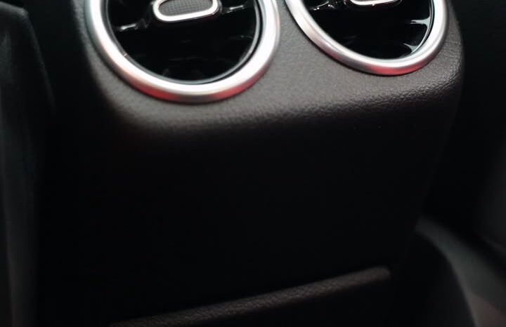 MERCEDES CLA250 2025 full