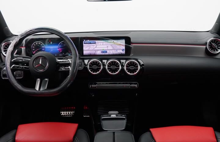 MERCEDES CLA250 2025 full