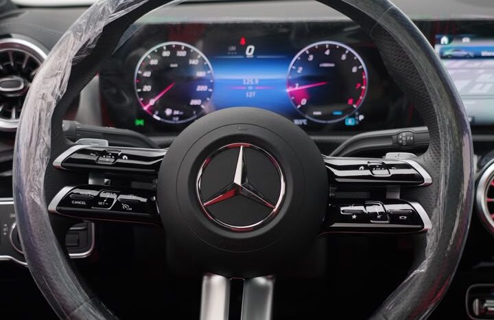 MERCEDES CLA250 2025 full