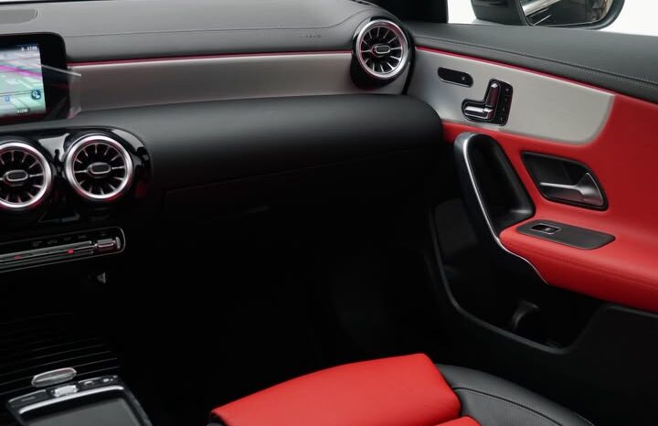 MERCEDES CLA250 2025 full