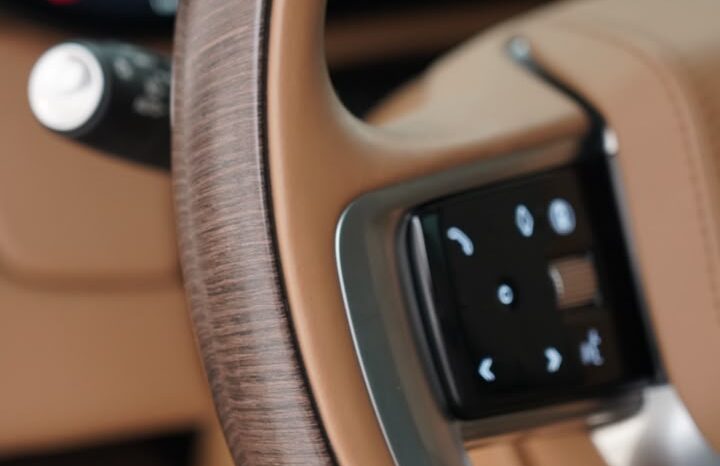 RANGE ROVER VOUGE HSE 2024 full