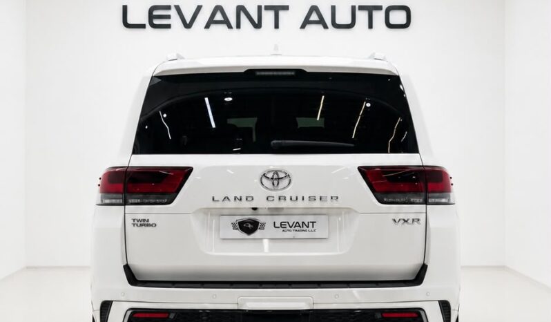 TOYOTA LAND CRUISER VXR FULL OPTION 2025 full