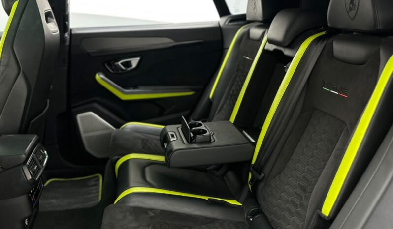 Lamborghini Urus 2022 full