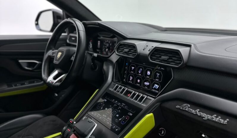 Lamborghini Urus 2022 full