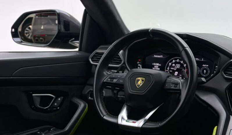 Lamborghini Urus 2022 full