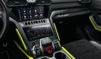 Lamborghini Urus 2022 full