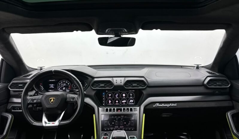 Lamborghini Urus 2022 full