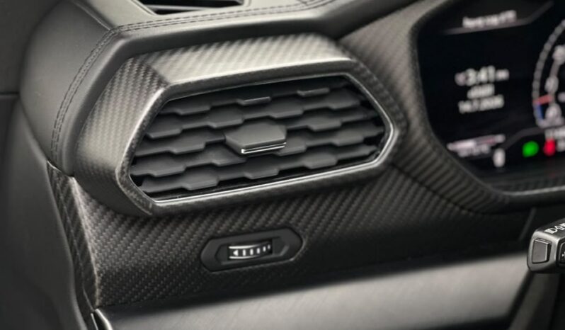 Lamborghini Urus 2022 full