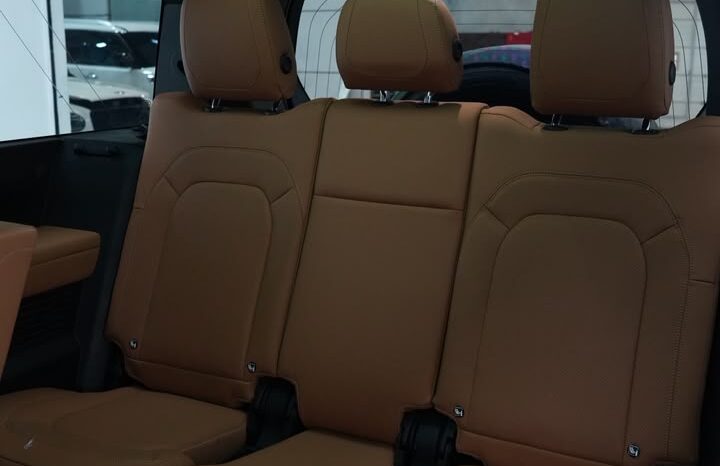 DEFENDER 130 GCC 2023 UNDER WARRANTY full