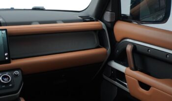 DEFENDER 130 GCC 2023 UNDER WARRANTY full