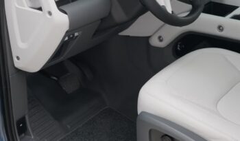 LAND ROVER DEFEDER 2026 V4 GCC ZERO full
