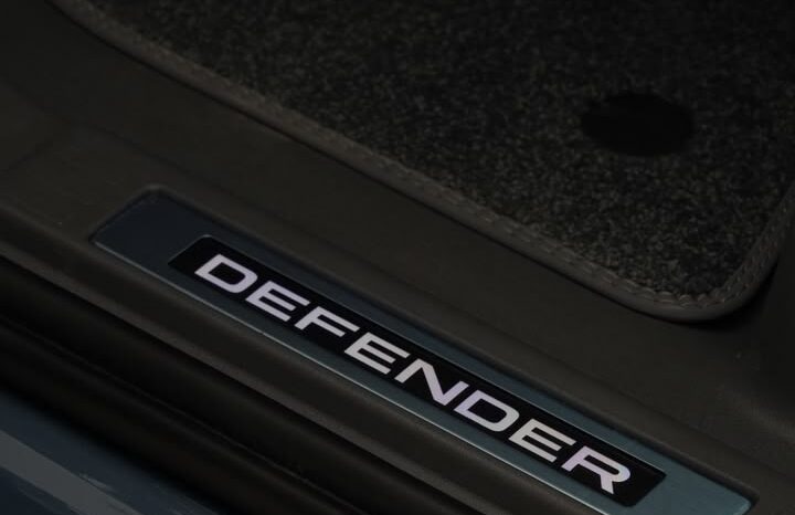 LAND ROVER DEFEDER 2026 V4 GCC ZERO full