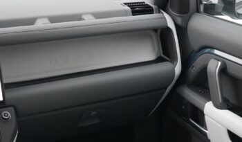LAND ROVER DEFEDER 2026 V4 GCC ZERO full