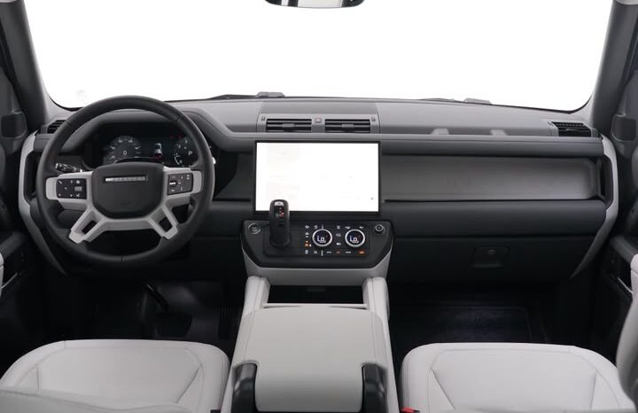 LAND ROVER DEFEDER 2026 V4 GCC ZERO full