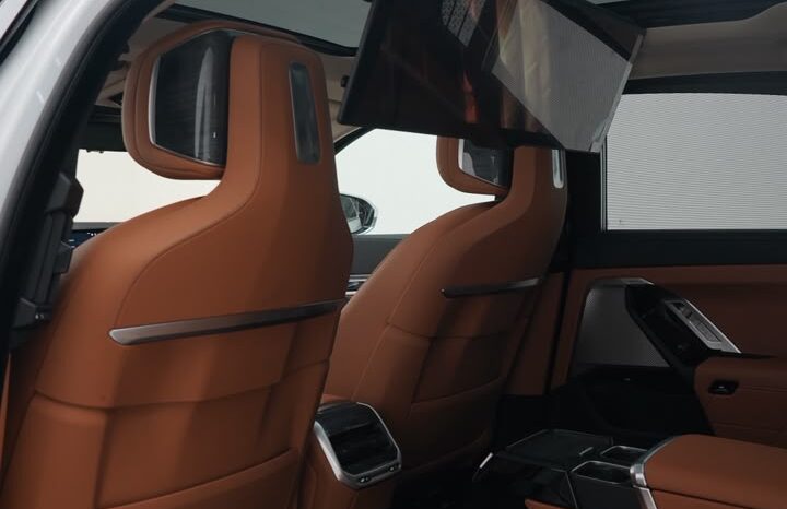 BMW 735I GCC UNDER WARRANTY full