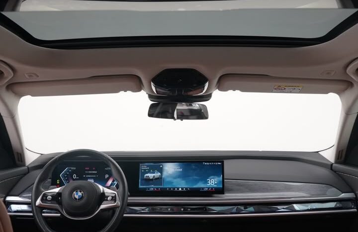 BMW 735I GCC UNDER WARRANTY full