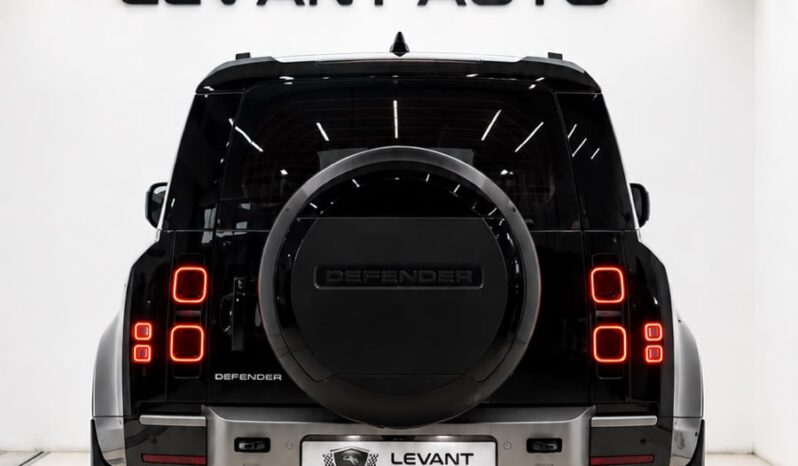 LAND ROVER DEFENDER X DYNAMIC HSE GCC full