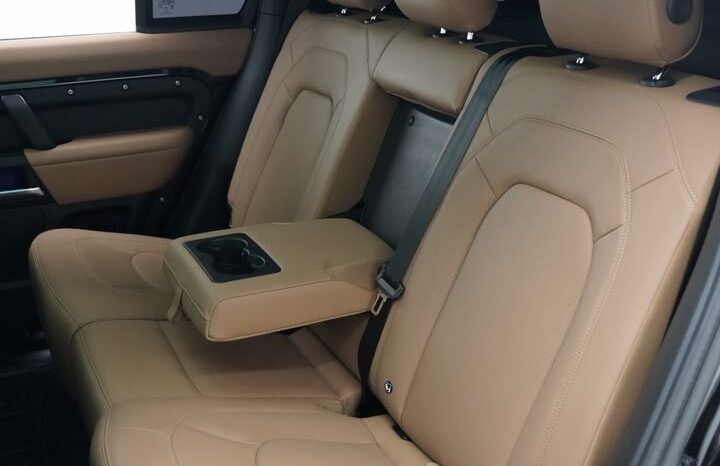 LAND ROVER DEFENDER X DYNAMIC HSE GCC full
