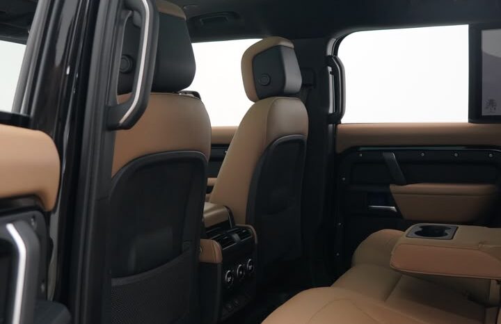 LAND ROVER DEFENDER X DYNAMIC HSE GCC full