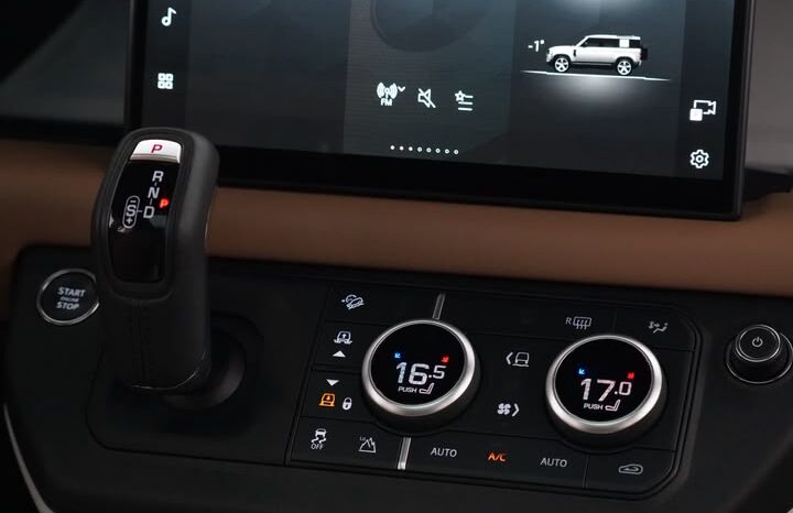 LAND ROVER DEFENDER X DYNAMIC HSE GCC full