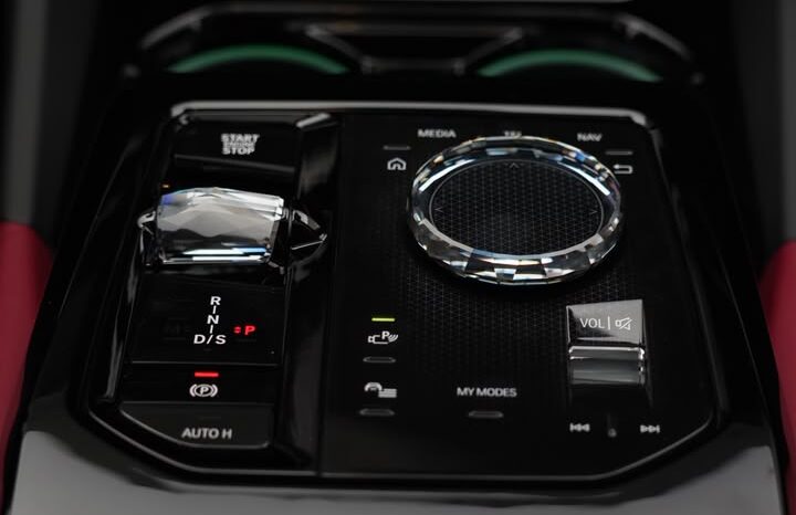 BMW 520I KIT M GCC BRAND NEW ZERO GCC UNDER WARRANTY full
