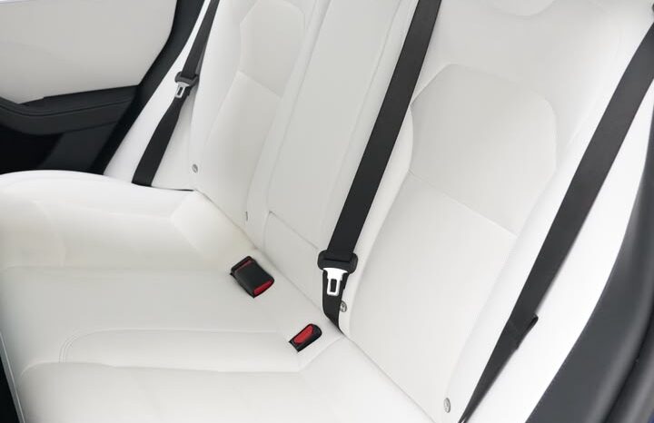 TESLA MODEL 3 GCC 2024 UNDER WARRANTY full