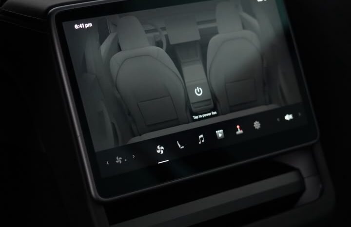 TESLA MODEL 3 GCC 2024 UNDER WARRANTY full