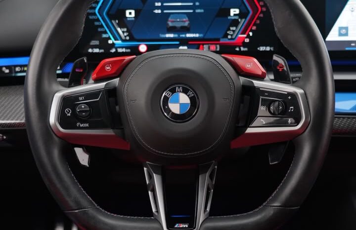 BMW M5 2025 GCC UNDER WARRANTY AND SERVICE PACKAGE full