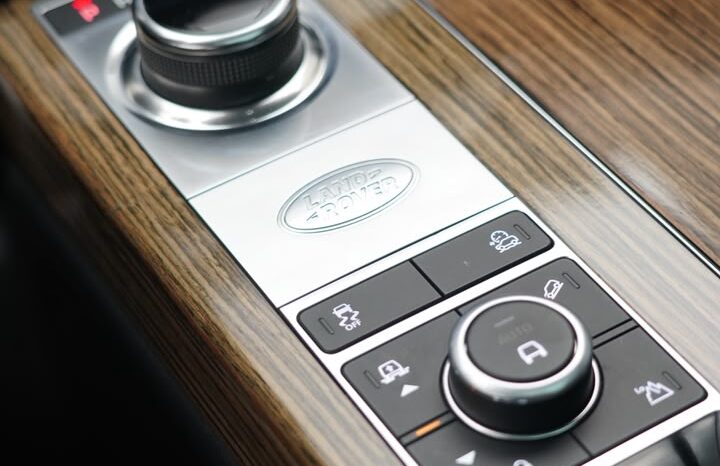 RANGE ROVER VOGUE GCC 2018 full
